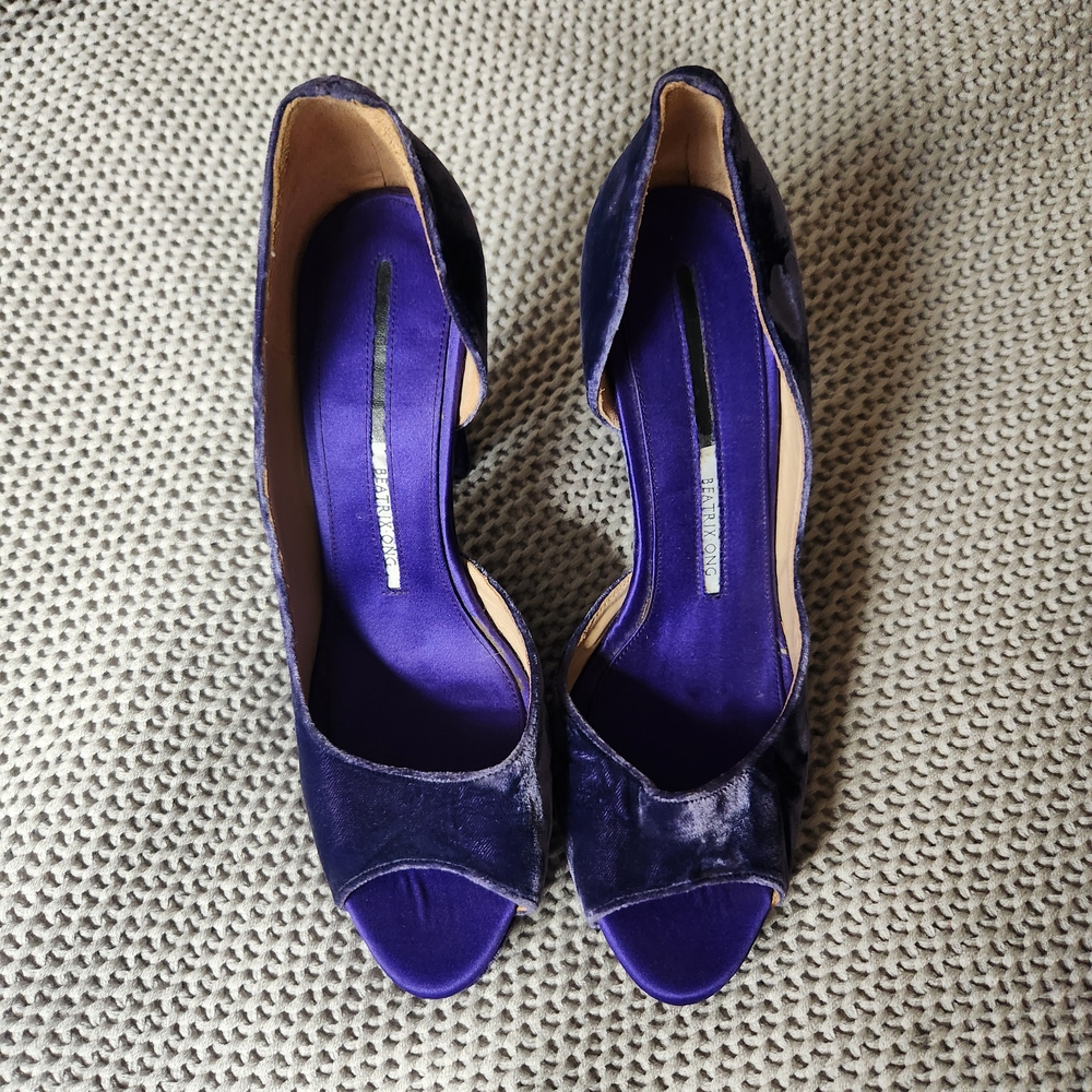 Chic Velvet Peep-Toe Heels in Deep Purple